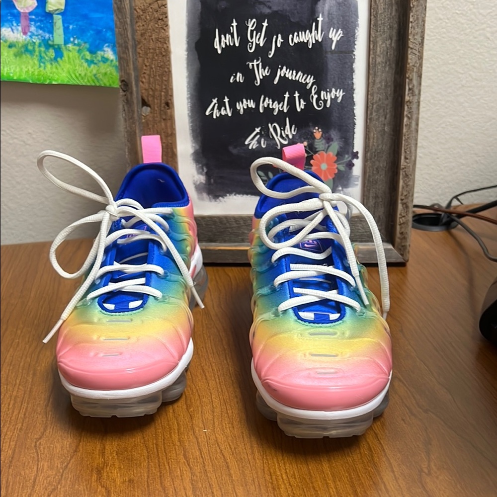 Nike Pink and Blue Athletic Shoes Vibrant Design